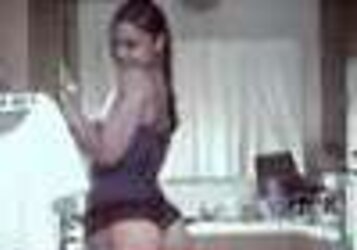 Booty so ample need a lapdance