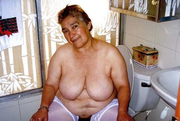 Colombian granny Bell (fourth set)