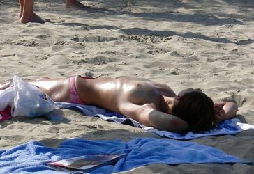 Bulgarian Beach Nymphs from Dark-Hued River