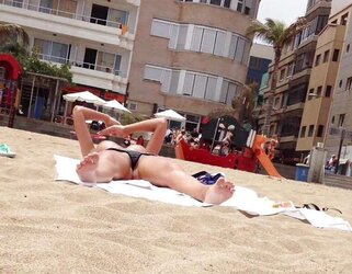 Voyeur Beach I