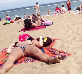 Voyeur Beach I