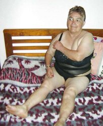 Colombian granny Bell (eighth set)