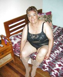 Colombian granny Bell (eighth set)