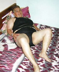 Colombian granny Bell (eighth set)