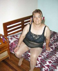 Colombian granny Bell (eighth set)