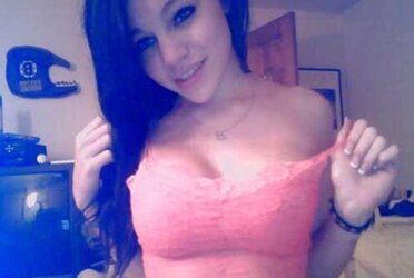 Red-Hot Youthfull Breezies