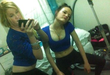 Steamy Teenager Selfpics