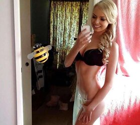 Steamy Teenager Selfpics