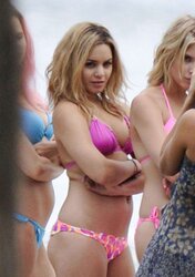 Selena Gomes Vanessa Hudgens Ashley Benson