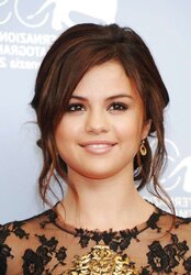 Selena Gomes Vanessa Hudgens Ashley Benson