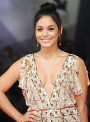 Selena Gomes Vanessa Hudgens Ashley Benson