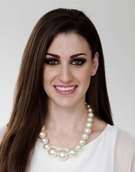 Chicks in Pearls