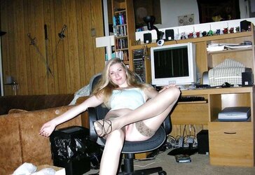 SUPER-STEAMY COMPUTER DAMSELS IV