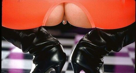 Domme and victim
