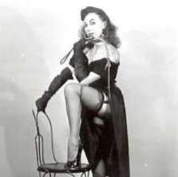 Domme and victim