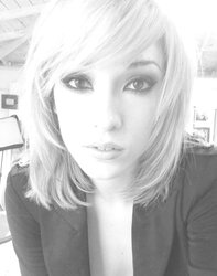 Lily LaBeau a.k.a Lily Luvs Pictures - nm
