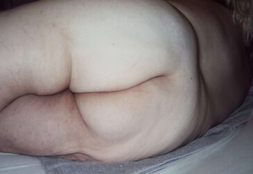 Fresh showcasing off bum