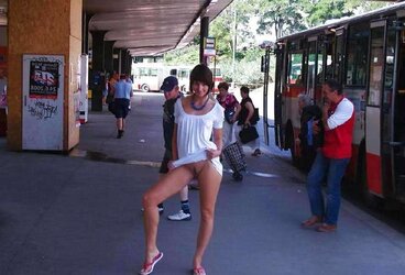 Mingle bare in public