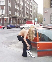 Mingle bare in public
