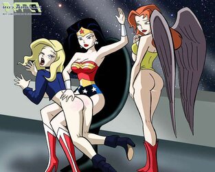 Superheroines