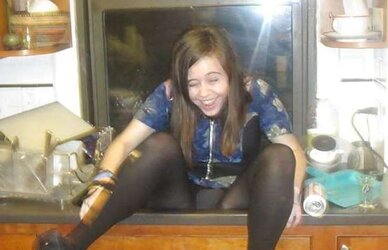 FaceBook G-String Glimpse