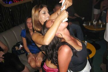 FaceBook G-String Glimpse