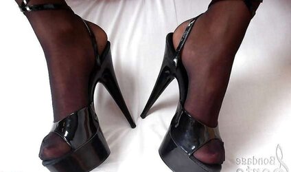 Nylon und High-Heeled Shoes IV