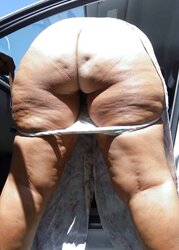 THICK BUMS II