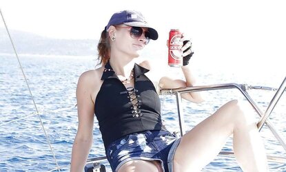 Boats Energy with Gals