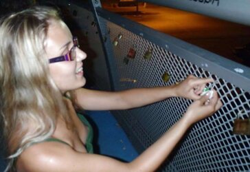 Display orbs