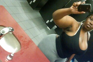 Remarkable Dark-Hued PLUMPER