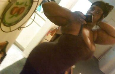 Remarkable Dark-Hued PLUMPER