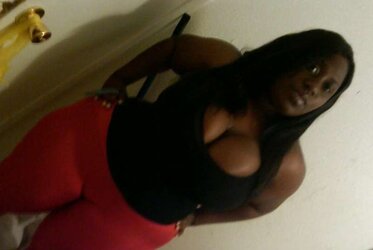 Remarkable Dark-Hued PLUMPER