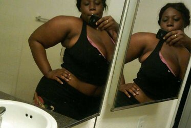 Remarkable Dark-Hued PLUMPER