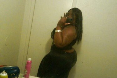 Remarkable Dark-Hued PLUMPER
