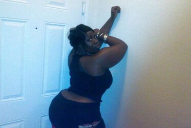 Remarkable Dark-Hued PLUMPER