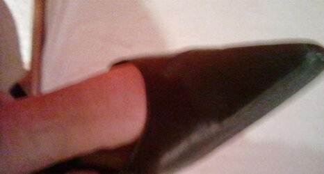 Jizz on mother-in-law sandals! spunk on boots!