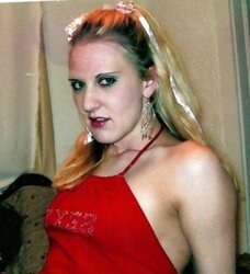 Super-Sexy Blondie Blow Mega-Bitch