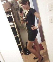 Damsels in high-heeled shoes and nylon