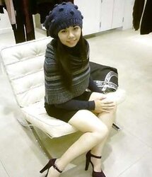 Damsels in high-heeled shoes and nylon