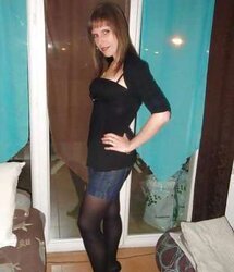 Damsels in high-heeled shoes and nylon