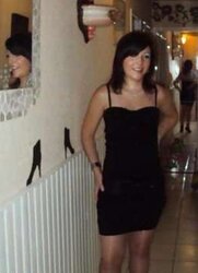 Damsels in high-heeled shoes and nylon