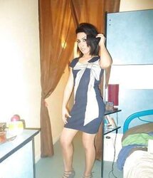 Damsels in high-heeled shoes and nylon