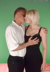 Chesty Blondes deepthroating chisel...