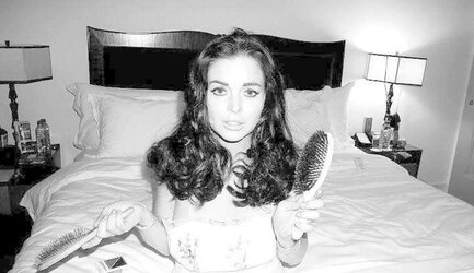 Lindsay Lohan ... Wonderful In Apartment Hotel