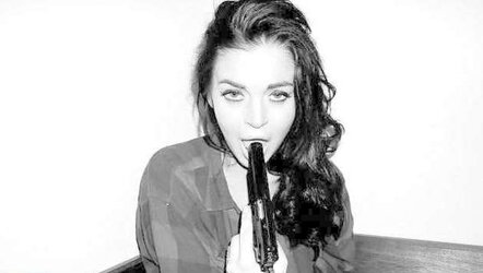 Lindsay Lohan ... Wonderful In Apartment Hotel
