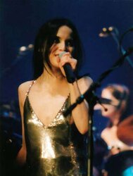 Popstar Andrea Corr lil' without bra boobs gallery(You like?)