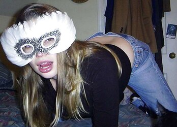 Warm Wife facial cumshot