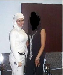 Hijab chicks