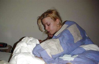 Swedish gal posing and gargling (downscaled)